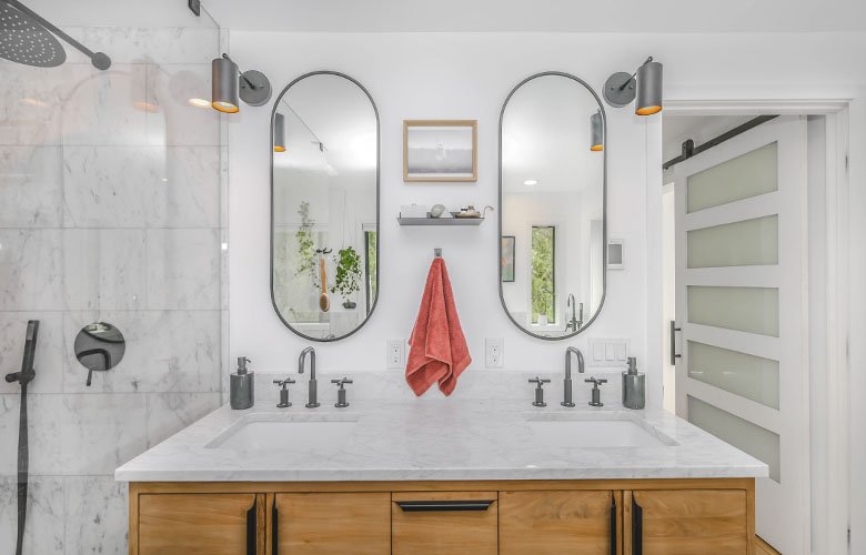 5 Formatos de Espelhos que Transformam seu Banheiro