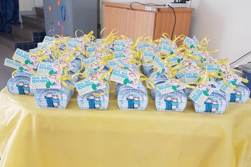 5 Dicas de Presentes Personalizados para o Dia do Idoso