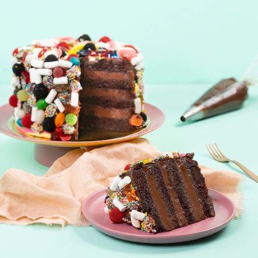 Topper de Bolo em Acrílico e MDF: Elegância e Durabilidade para Sua Festa