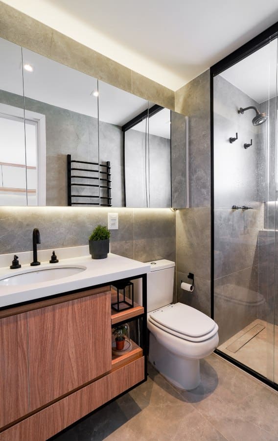 erros comuns ao decorar banheiro pequeno de apartamento