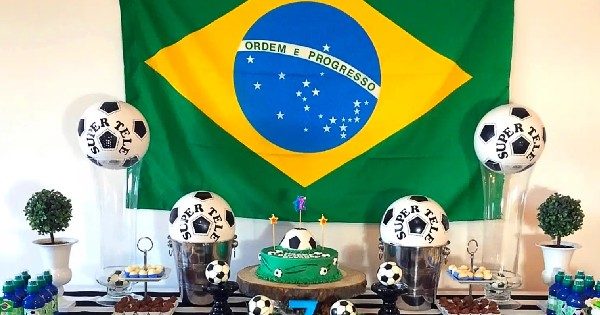 ideias para decorar a sala para festa de futebol