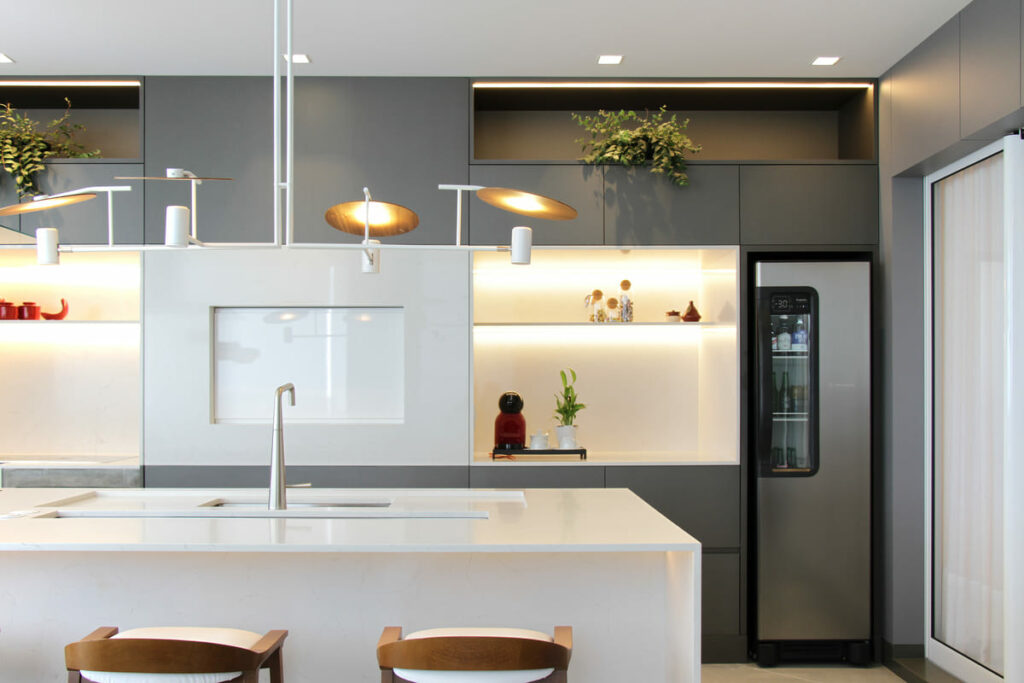 como instalar luz em armário planejado