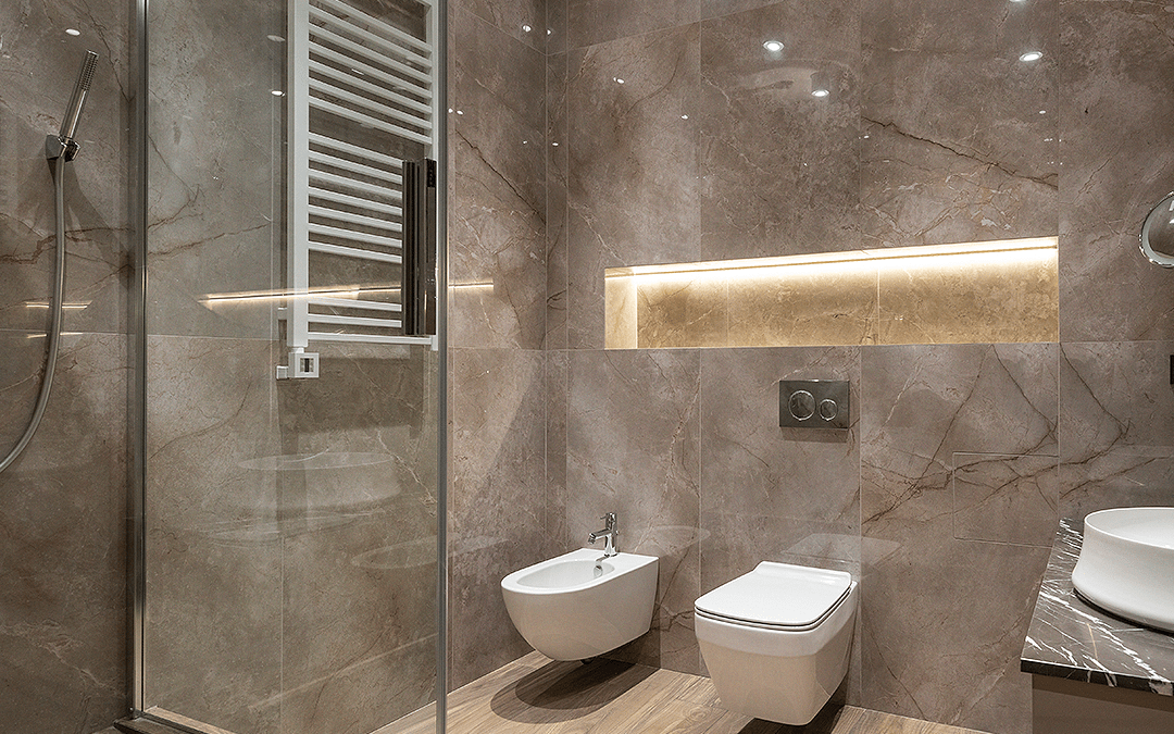 luz quente ou fria banheiro pequeno qual escolher