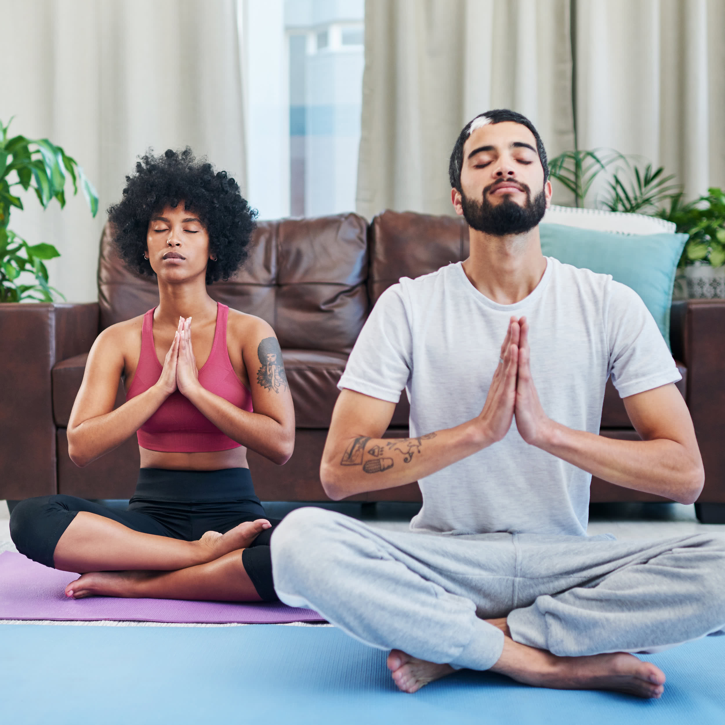 como praticar yoga consciente