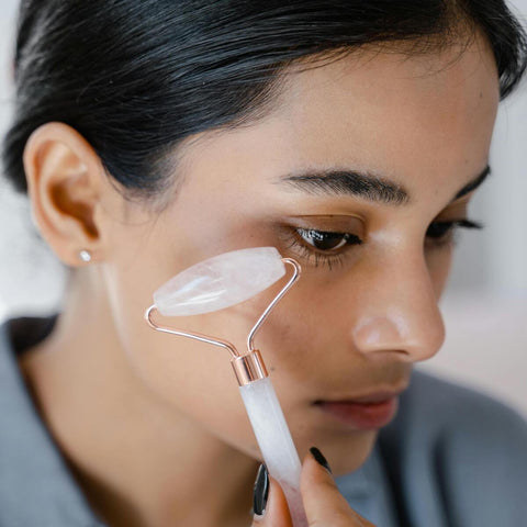 Guia Completo de Exercícios de Ioga Facial para Cada Região do Rosto