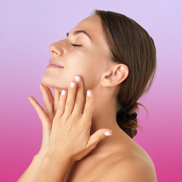 Como a Ioga Facial Ajuda a Reduzir o Inchaço e Bolsas nos Olhos