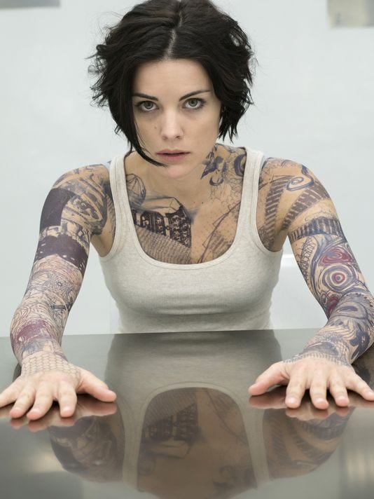 Jaimie Alexander: A Jornada da Atriz de Ação de 'Blindspot' ao MCU