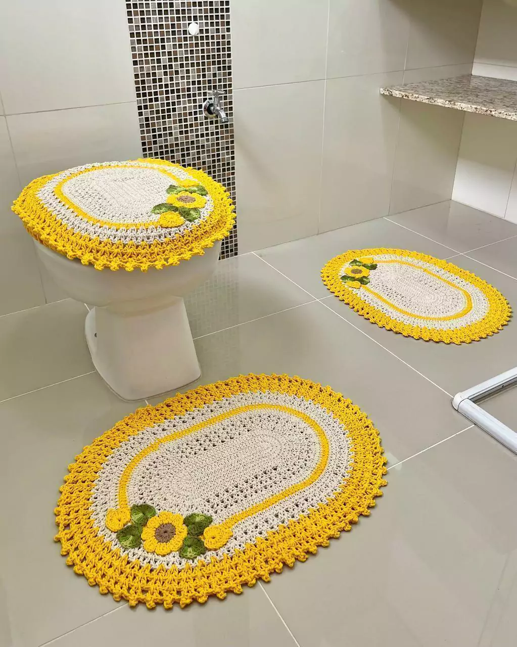 Como limpar e conservar seu jogo de banheiro de crochê
