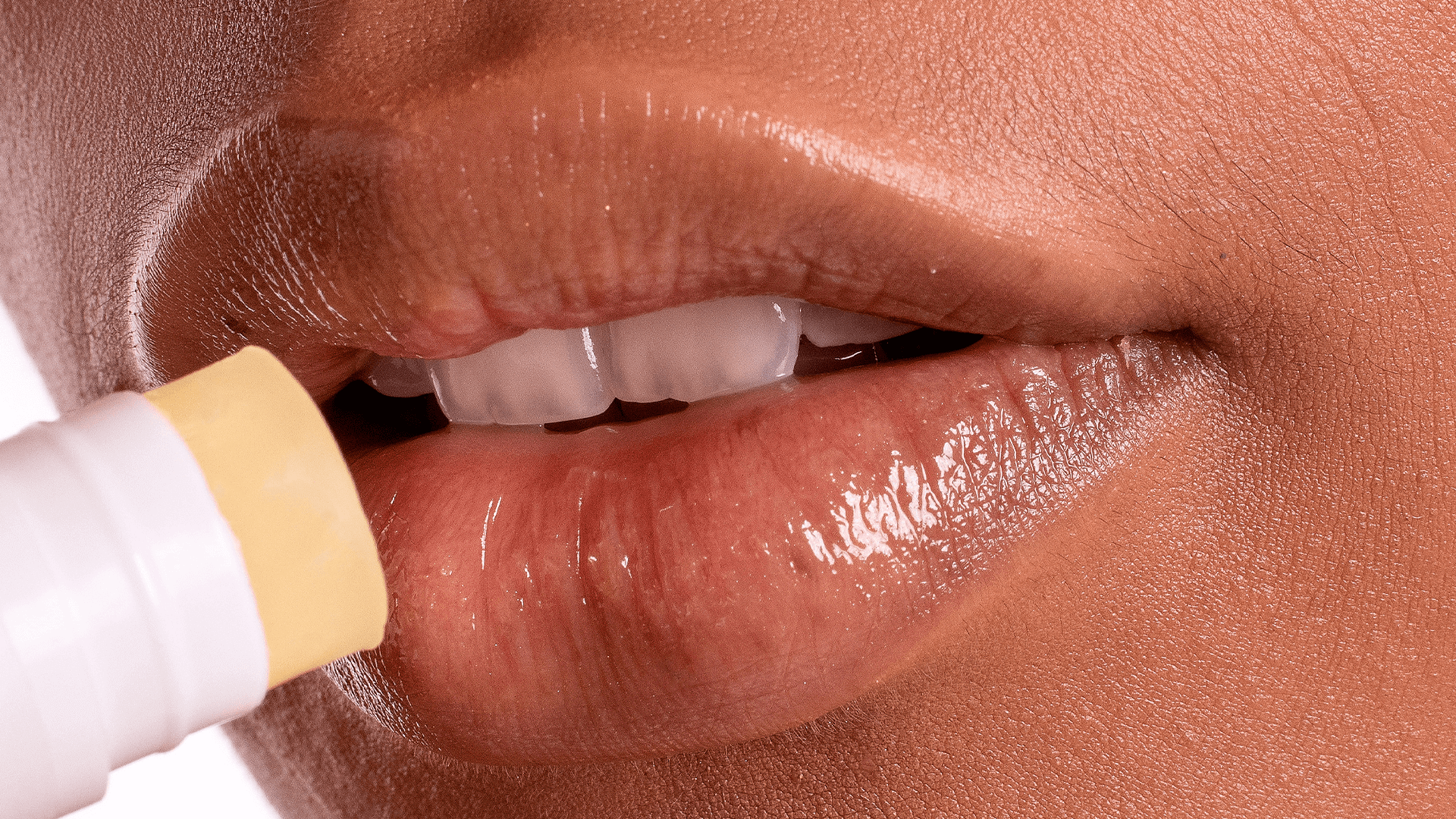 A Importância da Hidratação na Gravidez para a Saúde da Pele