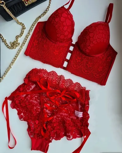 Como Escolher a Lingerie Vermelha Ideal para Cada Ocasião