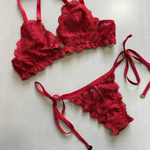 Como Escolher a Lingerie Vermelha Ideal para Cada Ocasião