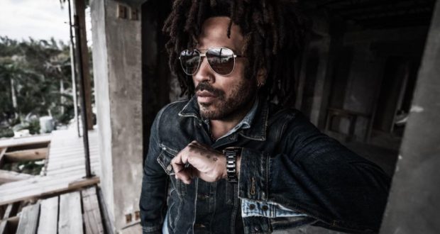 zoe kravitz cabelo liso e extensões