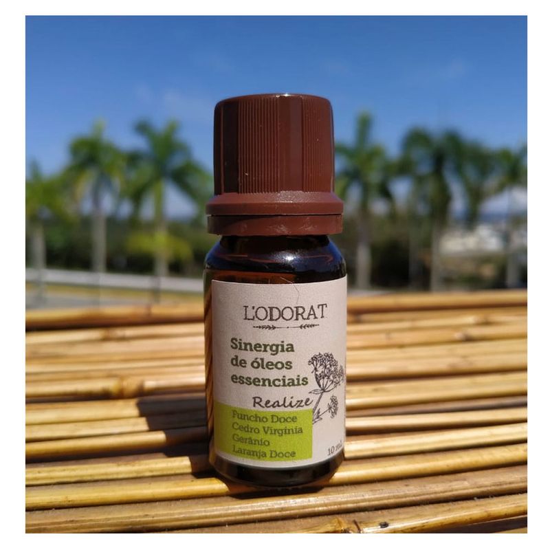 Óleos Essenciais para o Lar: Dicas de Limpeza e Bem-Estar Natural