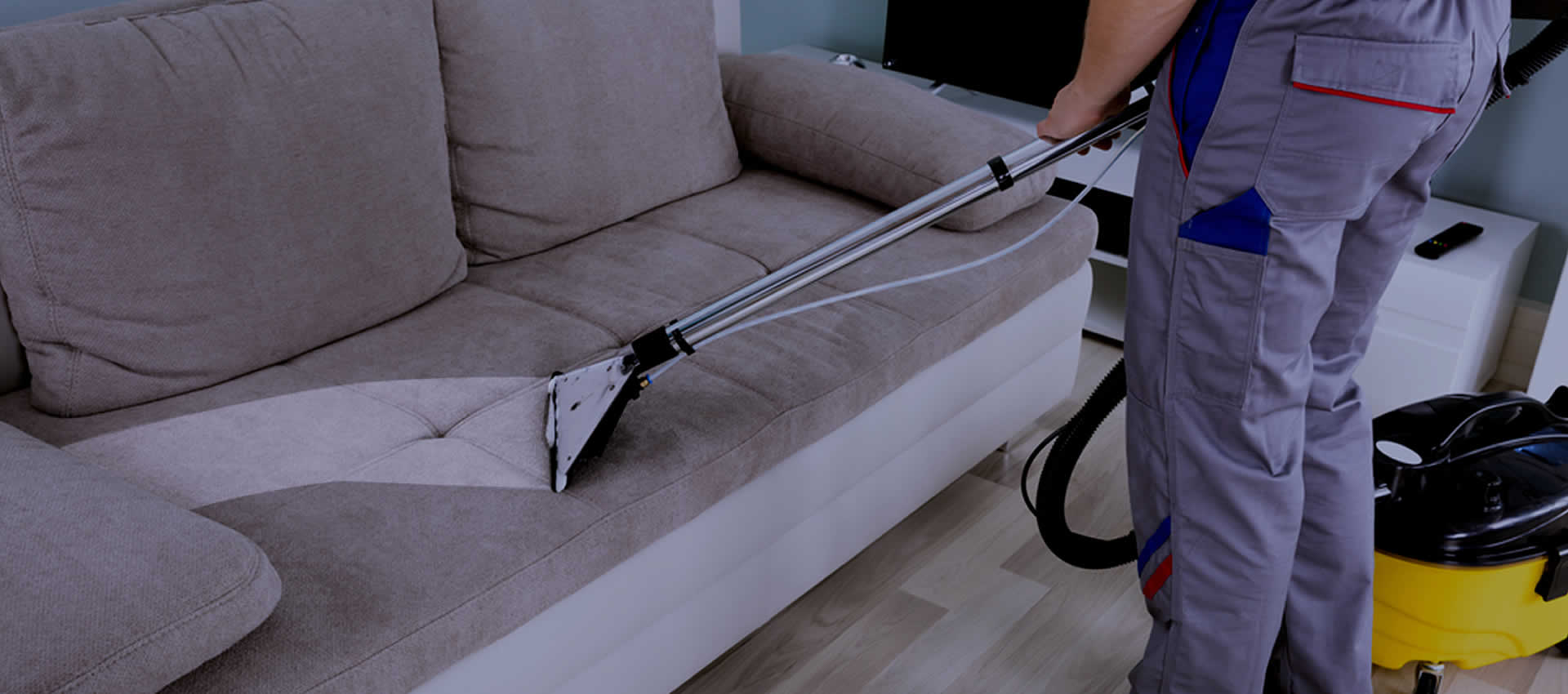 Limpeza de Sofá de Couro e Linho: Cuidados Essenciais e Produtos Recomendados