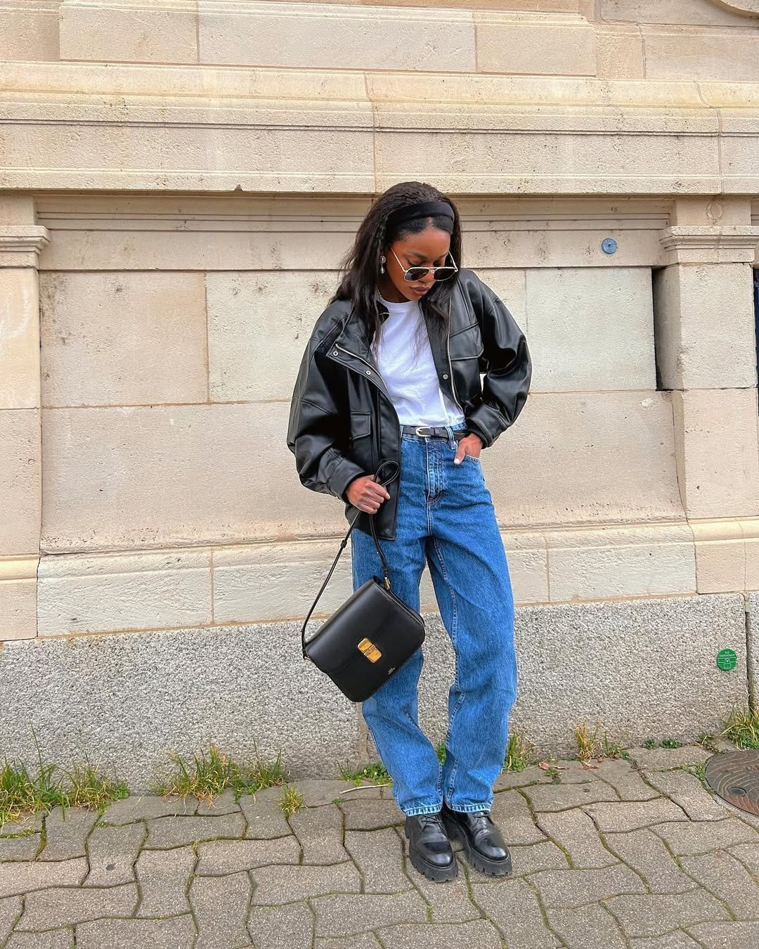 Coturno e Saias: Criando Looks Delicados e Modernos para Todas as Ocasiões