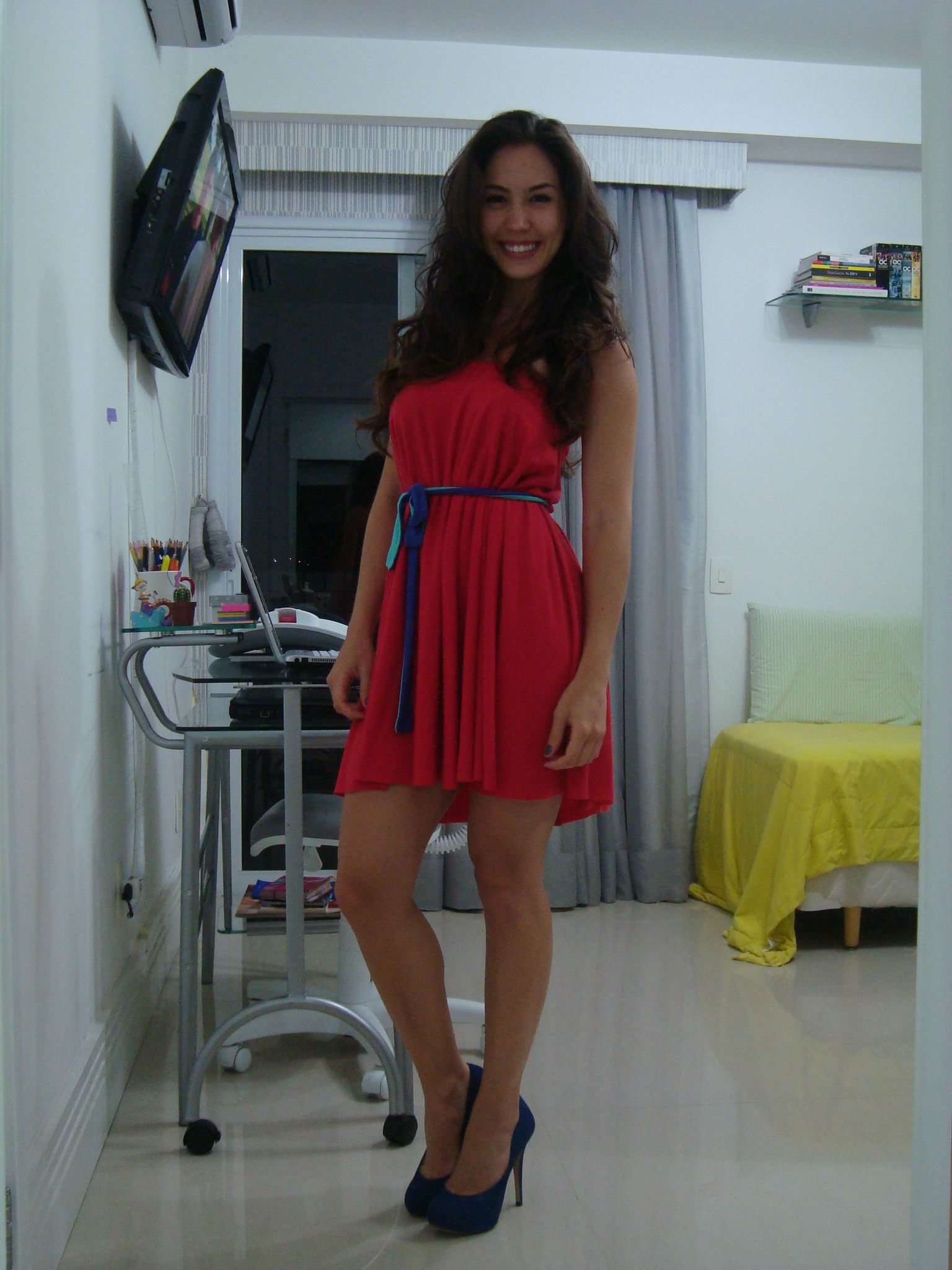 Como escolher a maquiagem ideal para um vestido vermelho