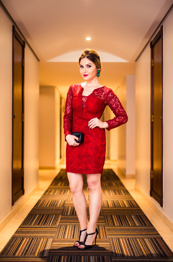 Como escolher a maquiagem ideal para um vestido vermelho