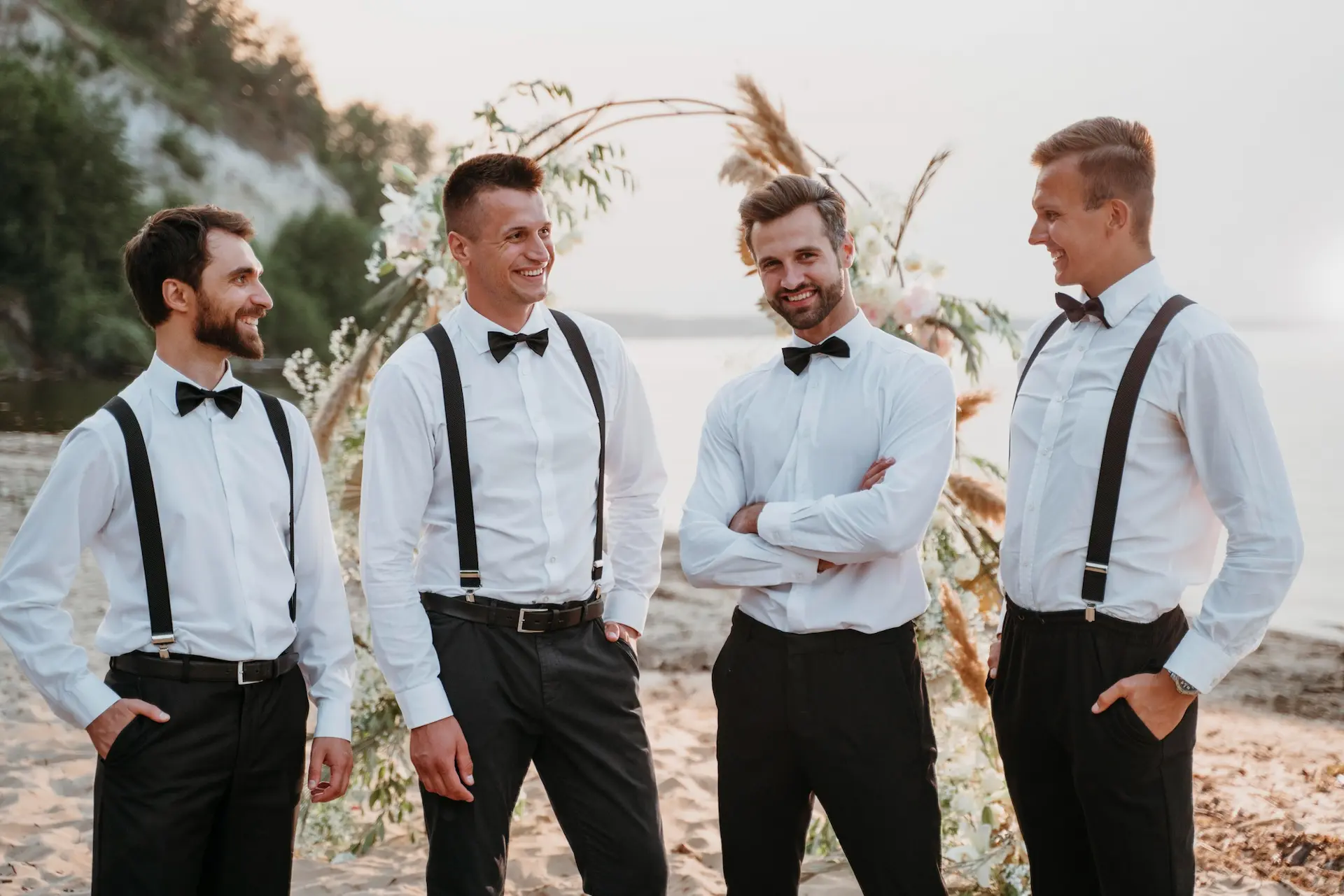 Casamento Formal vs. Casual: Desvendando os Trajes Masculinos para Convidados