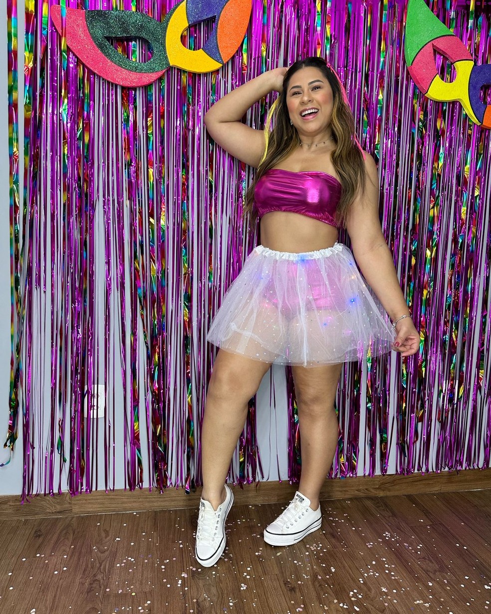 5 Ideias de Maquiagem de Carnaval com Pedrarias