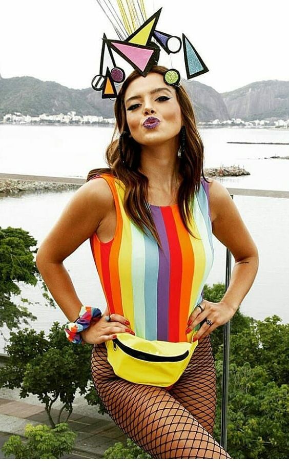 Guia Completo de Tecidos Leves para o Calor do Carnaval