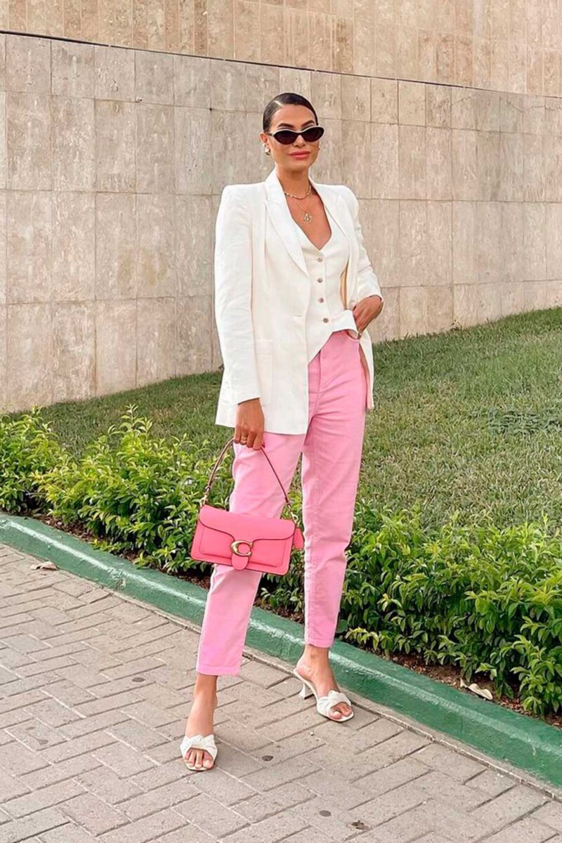 Tendências de moda: A volta triunfal da calça rosa
