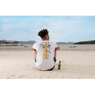 Camiseta Branca no Trabalho: Do Casual Chic ao Business Casual