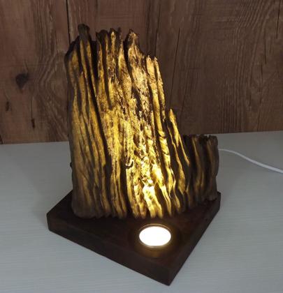 luminaria rustica com madeira de demolicao