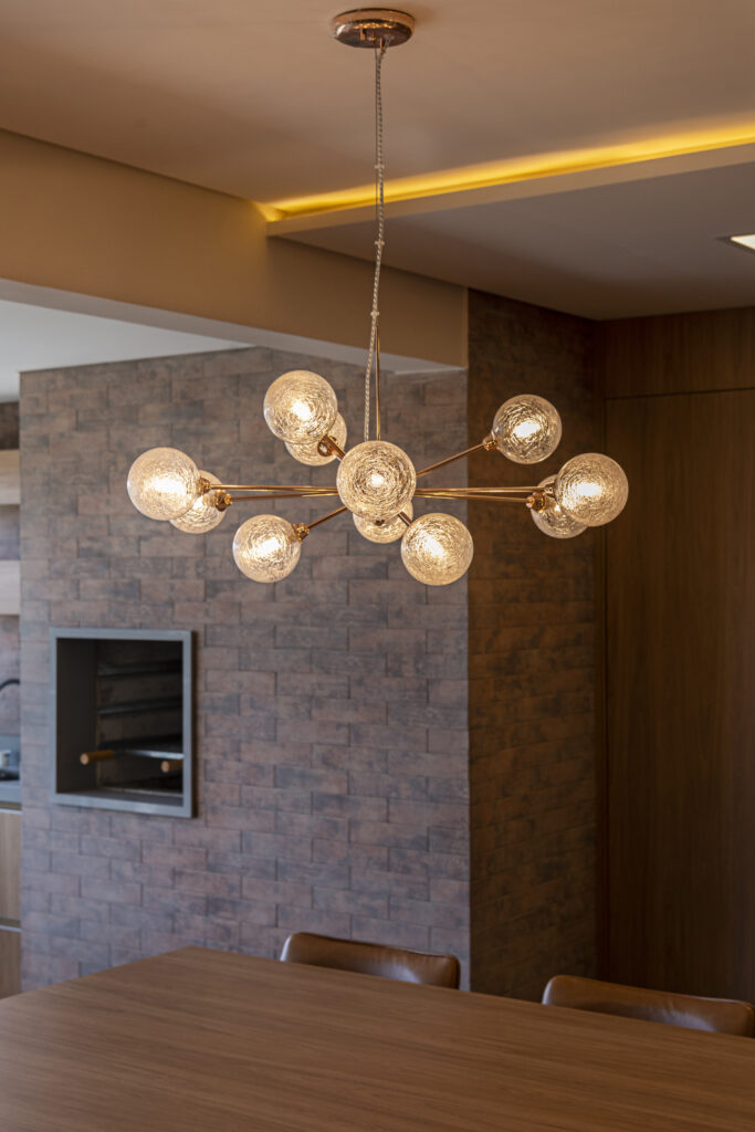 lustre escultural mesa de jantar