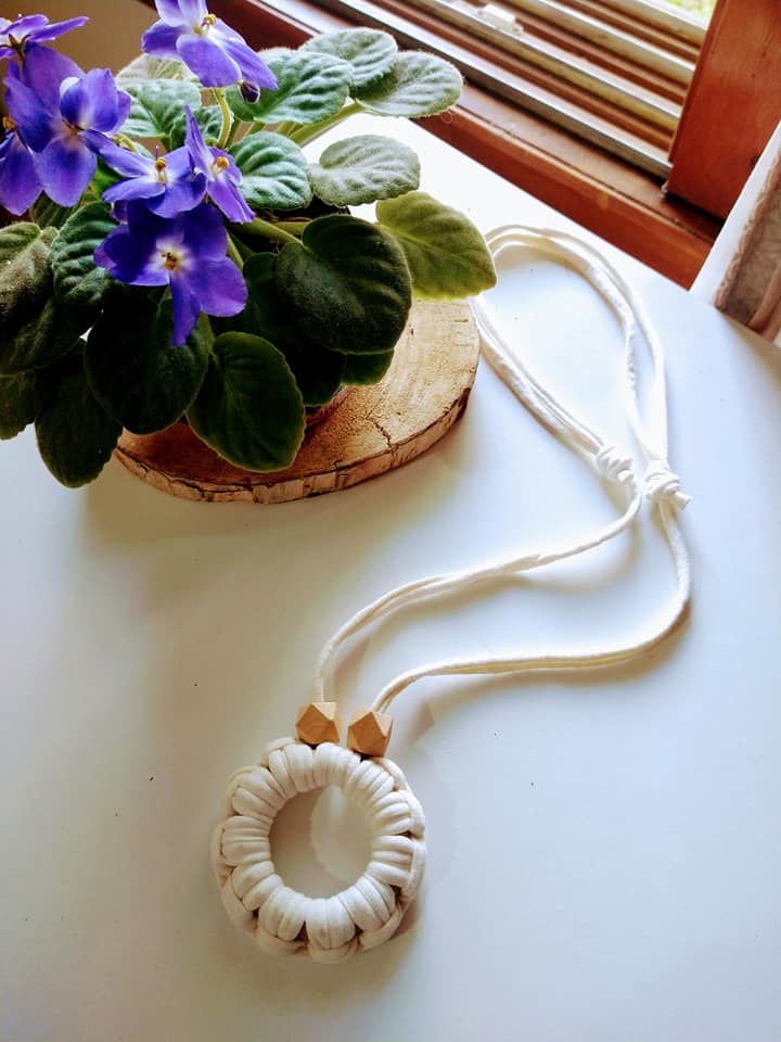 Guia de materiais para colares de macramê