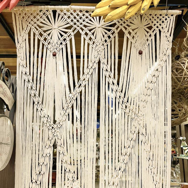 5 maneiras criativas de usar cortinas de macramê na decoração