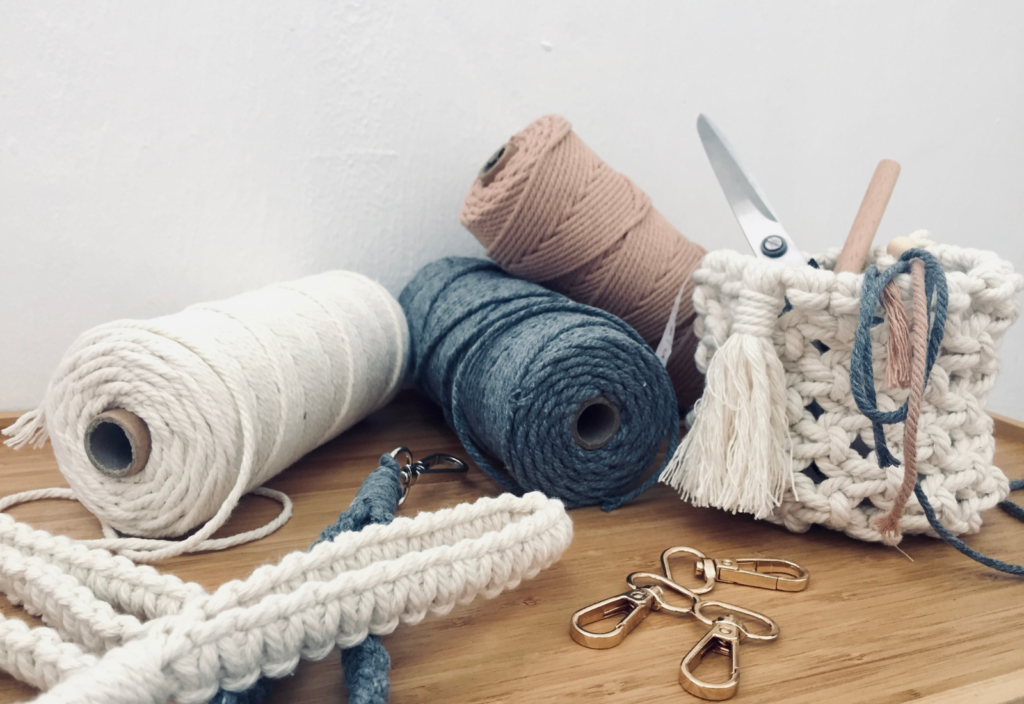 Guia Completo de Nós de Macramê Essenciais para Iniciantes