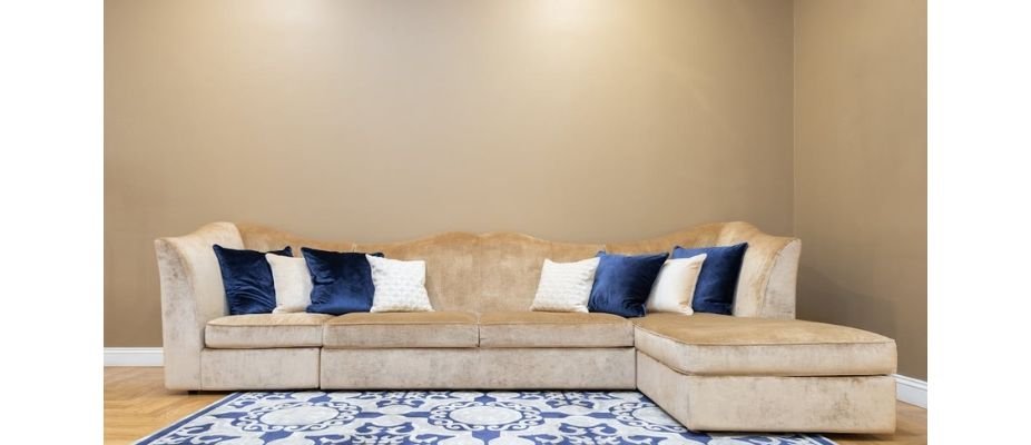 dicas caseiras para limpar camurça de sofa