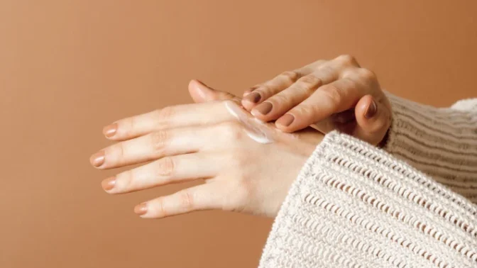 hidratação intensiva para mãos secas