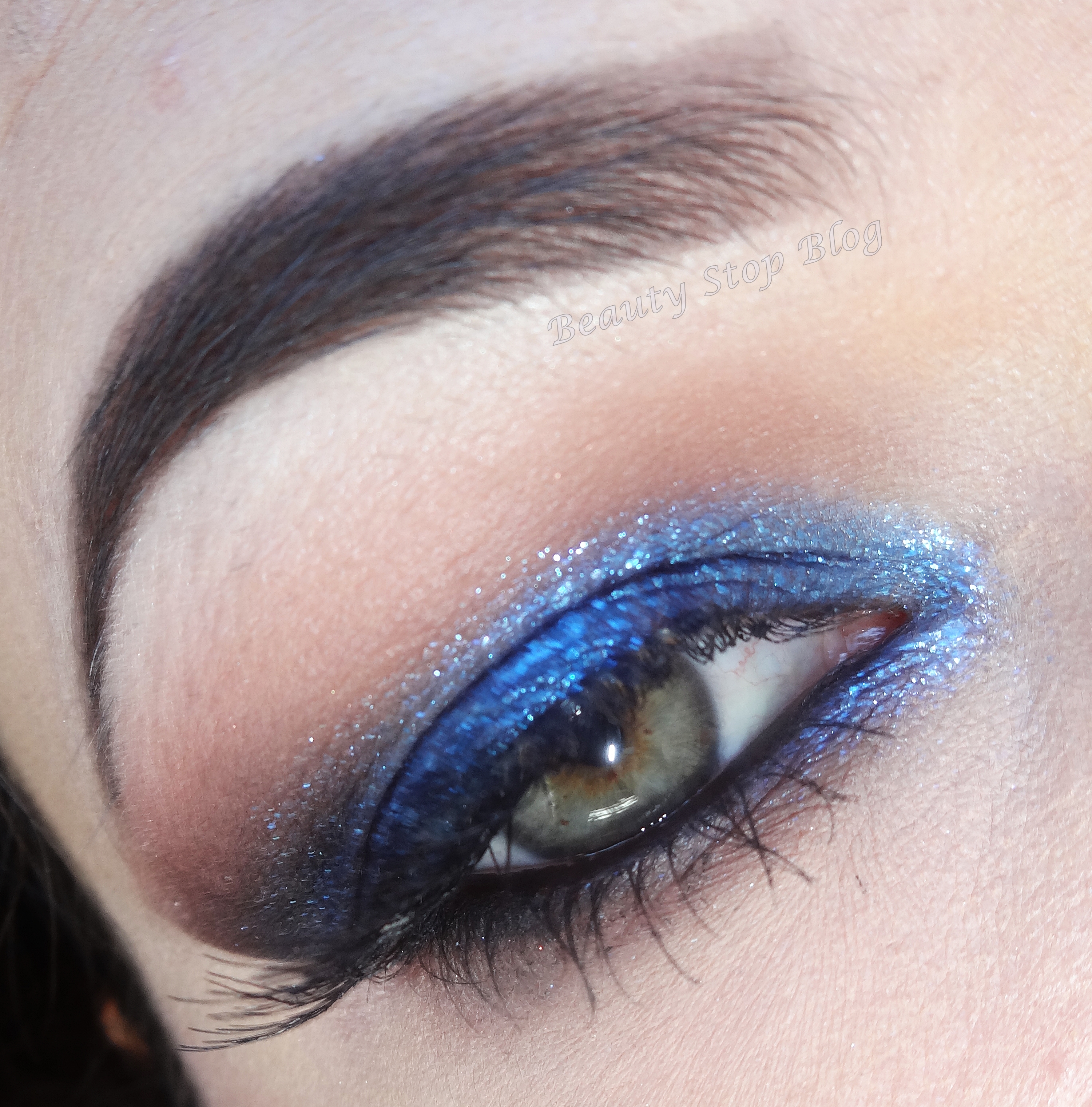 Esfumado Azul Dramático: Passo a Passo para um Olhar Impactante