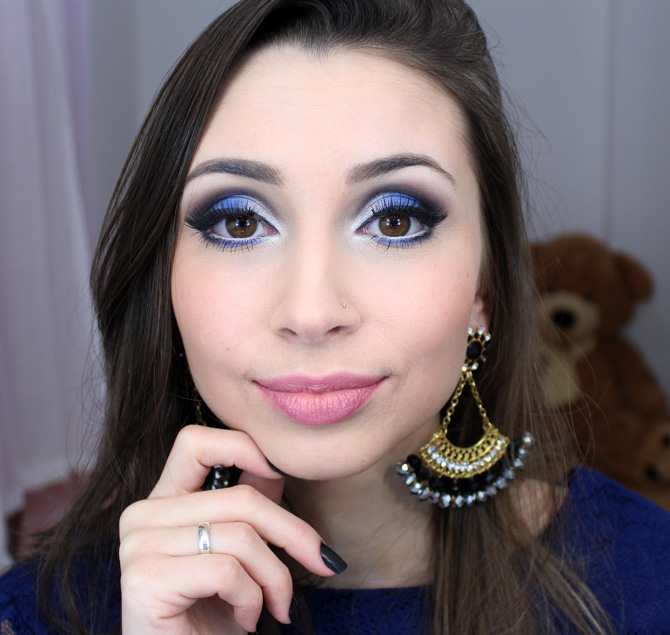 Maquiagem Azul para Todas: Dicas de Estilo e Produtos Essenciais