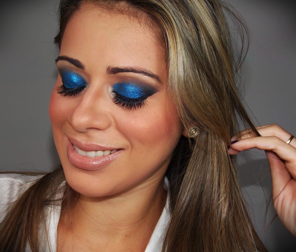 Esfumado Azul Dramático: Passo a Passo para um Olhar Impactante