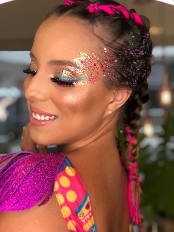 maquiagem com glitter para o carnaval