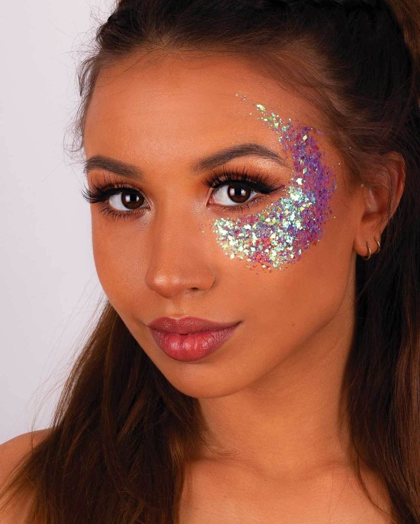 Tendências de Maquiagem para o Carnaval 2025: Brilho e Ousadia