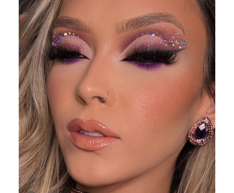 maquiagem com pedras passo a passo