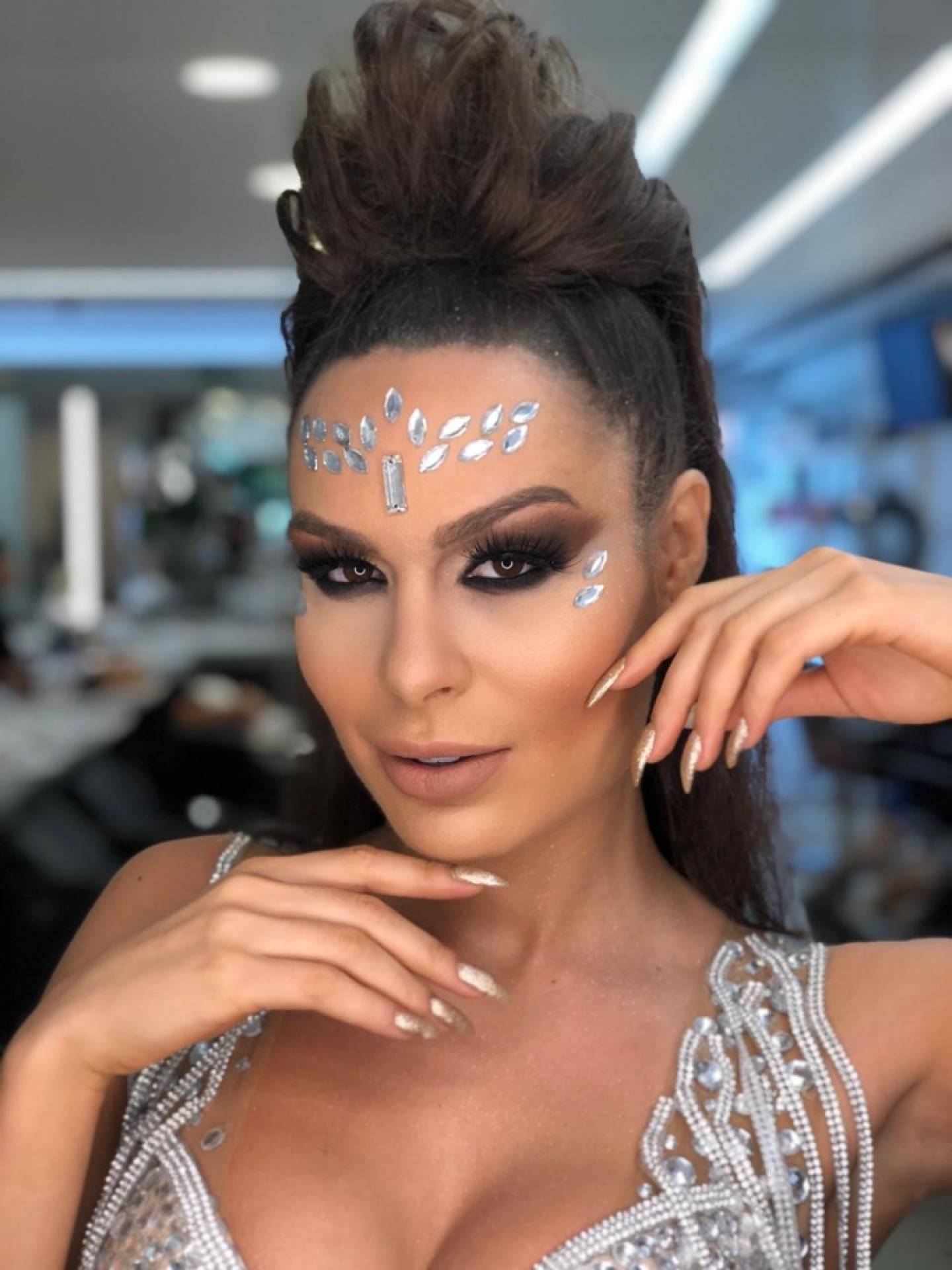 onde comprar pedraria para maquiagem