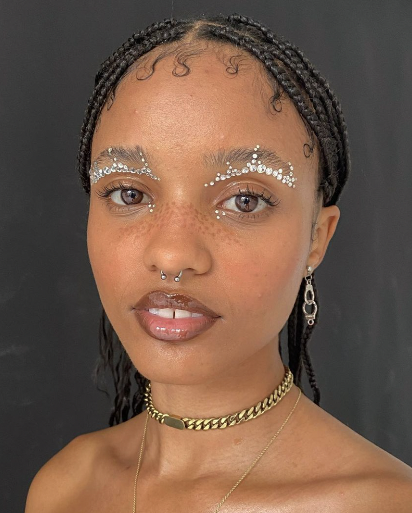 maquiagem com pedras passo a passo