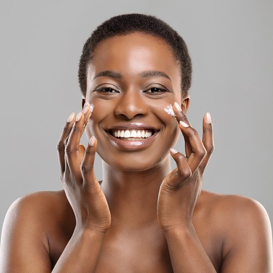 Dicas de batons para todos os tons de pele negra