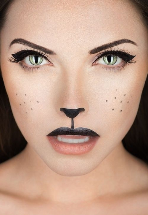 Passo a Passo: Maquiagem de Arlequina para o Halloween; Como Fazer Ferimentos Falsos para Maquiagem de Halloween Realista; Kit Essencial de Maquiagem de Halloween: O Que Você Precisa Ter; Maquiagens de Halloween Rápidas e Criativas para Crianças; Tendências de Maquiagem de Halloween 2024 e 2025: Inspire-se!