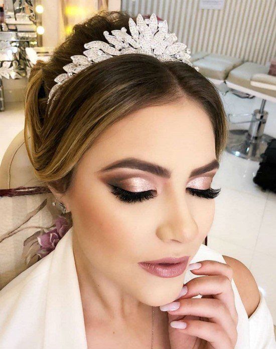 Tendências de maquiagem para madrinhas 2025