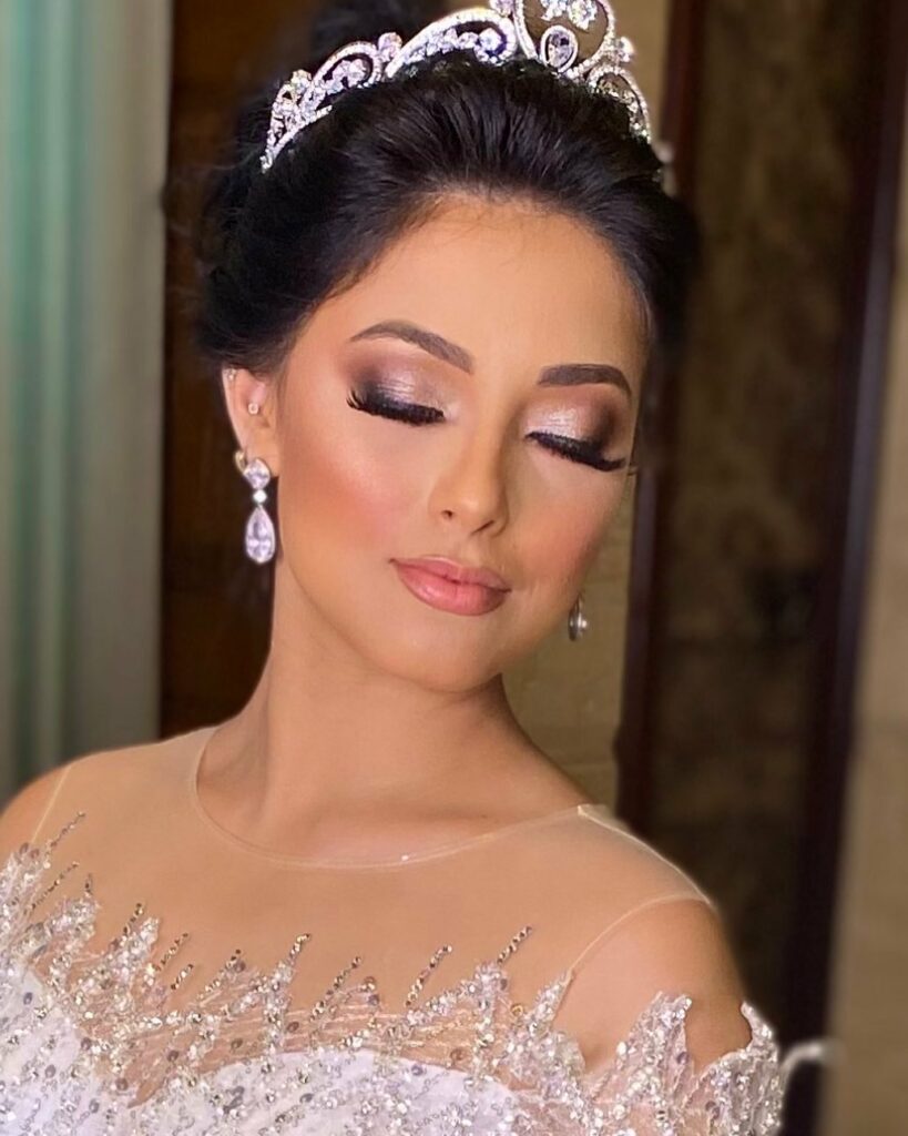 O que é a tendência 'clean girl' e como adaptá-la para o casamento