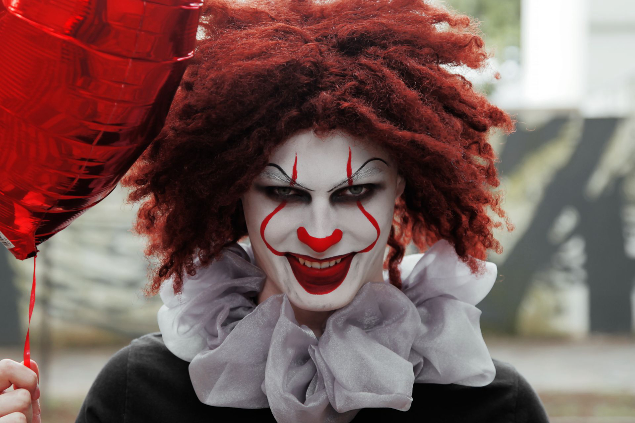 Maquiagem Artística: Produtos Essenciais e Dicas para Iniciantes