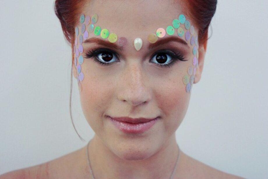 como fazer escamas na maquiagem com meia calça