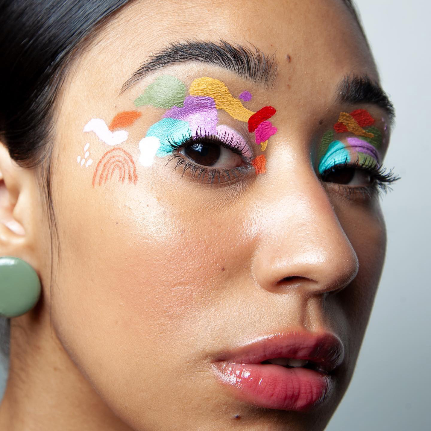 Strass e Pedrarias: O Guia Completo para o Carnaval