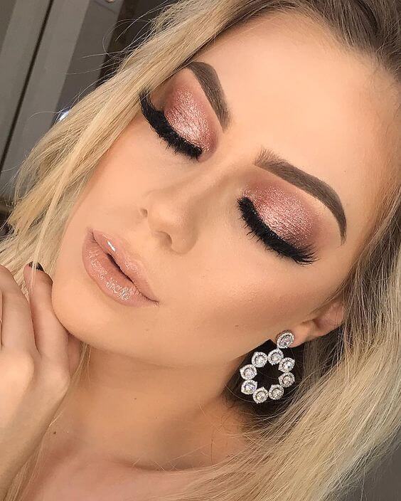 5 Cores de Batom Ideais para Casamentos Diurnos