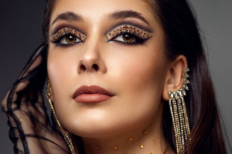 Guia Completo: Preparação de Pele para Maquiagem de Festival Duradoura